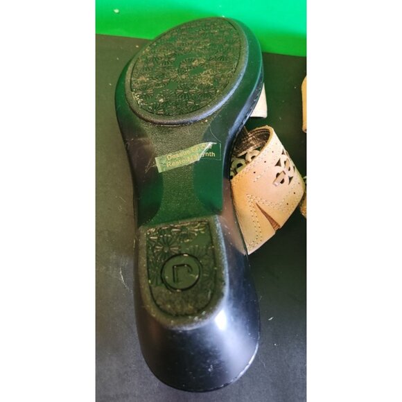 Rockport Womens Slip on Suede Sandals Cutout Size 8 Very Good Condition - Picture 6 of 9